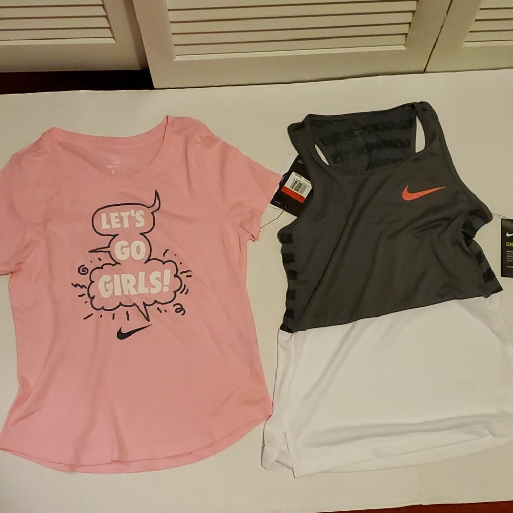 NWT: NIKE Shirt Bundle